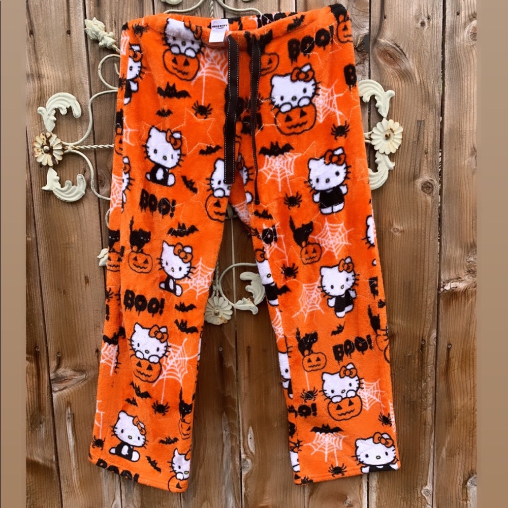 - Rare hello kitty pajamas.